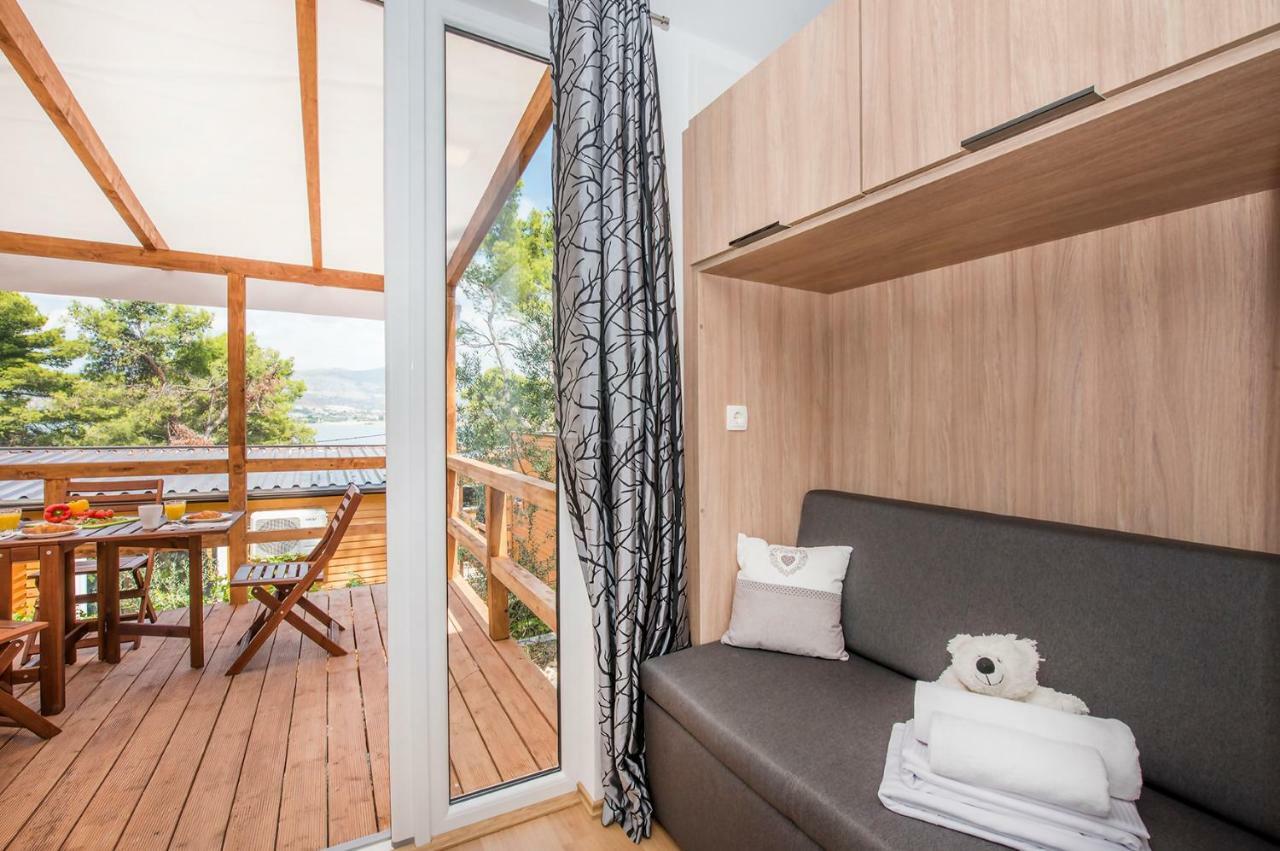 Mediteran Travel Mobile Homes Trogir - Čiovo Arbanija Esterno foto