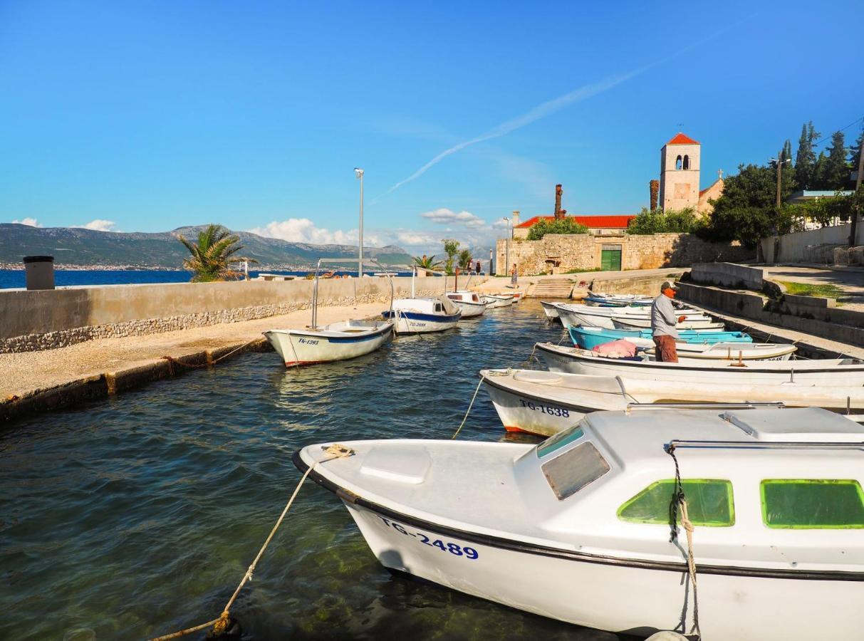 Mediteran Travel Mobile Homes Trogir - Čiovo Arbanija Esterno foto